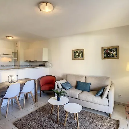 Bel F2 Climatisé Avec Terrasse, Proche Thermes Et Centre-ville, Animaux Acceptés - Fr-1-451-154 Appartement *