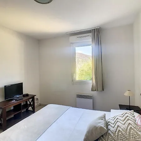 Bel F2 Climatisé Avec Terrasse, Proche Thermes Et Centre-ville, Animaux Acceptés - Fr-1-451-154 Appartement Lamalou-les-Bains